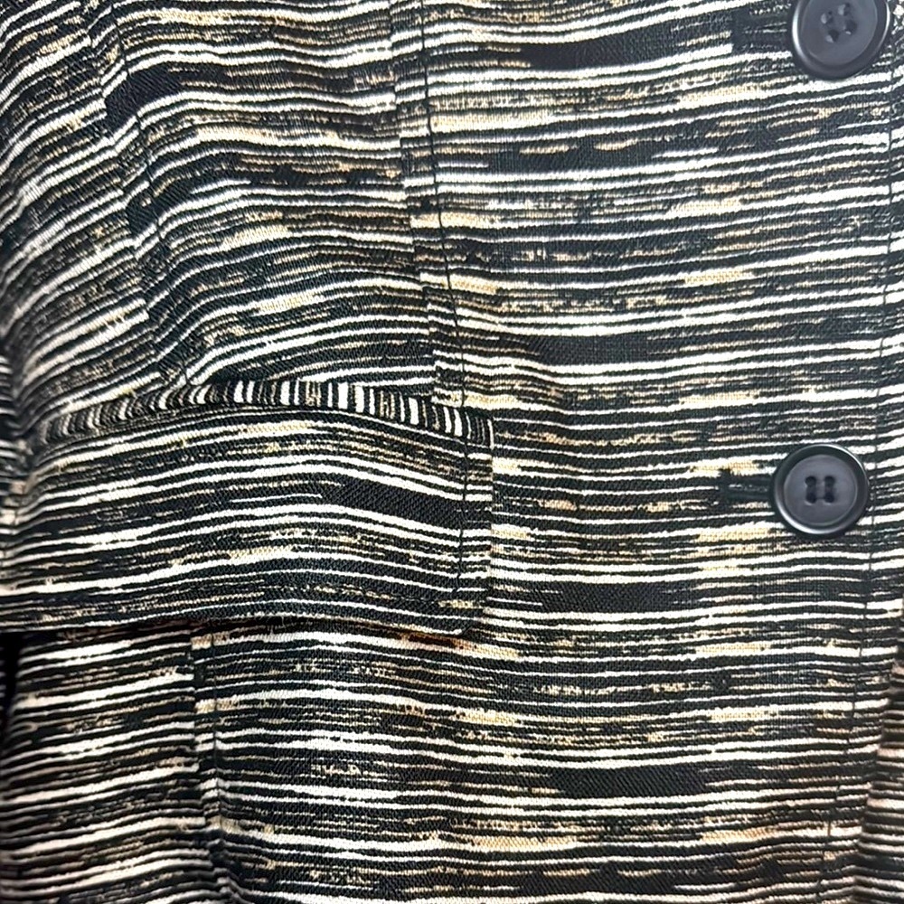 LOFT Women's Black and White Striped Jacket - Picture 4 of 7